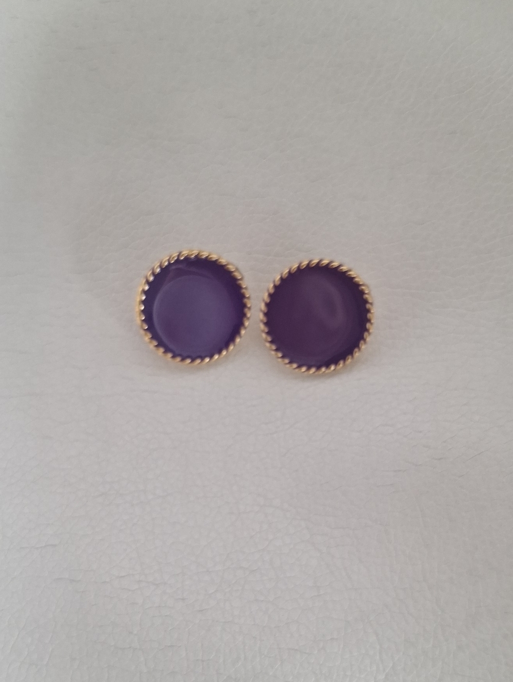 Vintage Retro 80 & 90 Gold-Tone Purple Round Clip On Earrings - Women Jewelry
